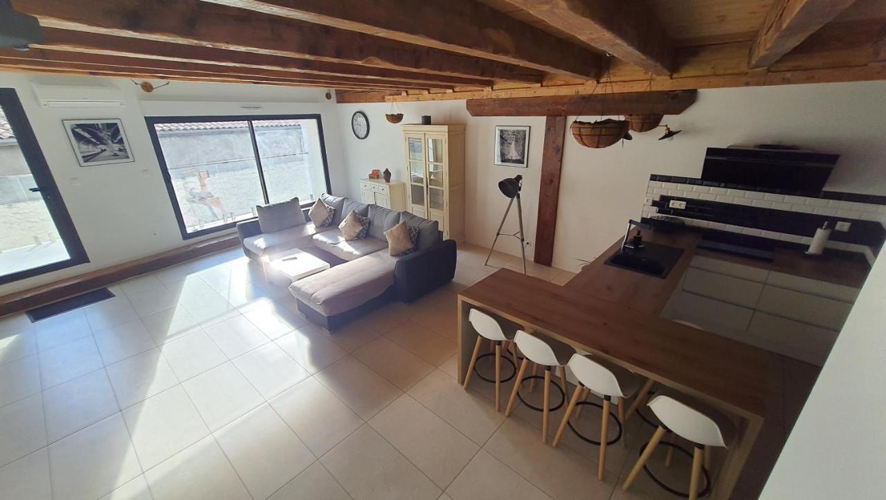 Beau T4 Au Coeur Du Centre Ville 纳博讷 外观 照片